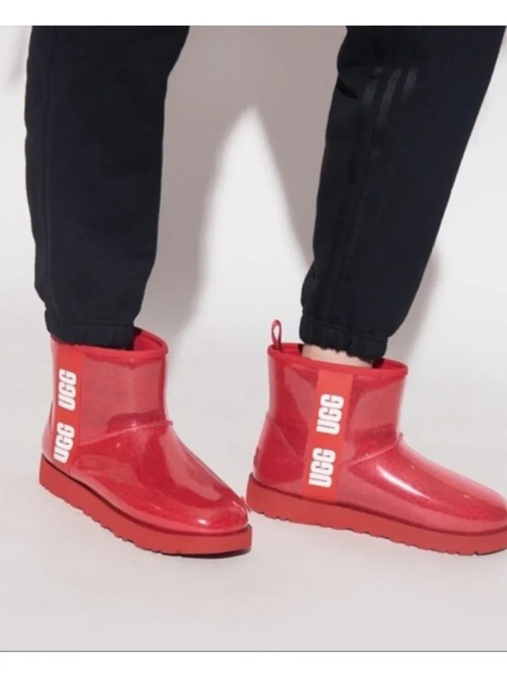 UGG Women's Classic Clear Mini Boots in  Red Samba Size 6